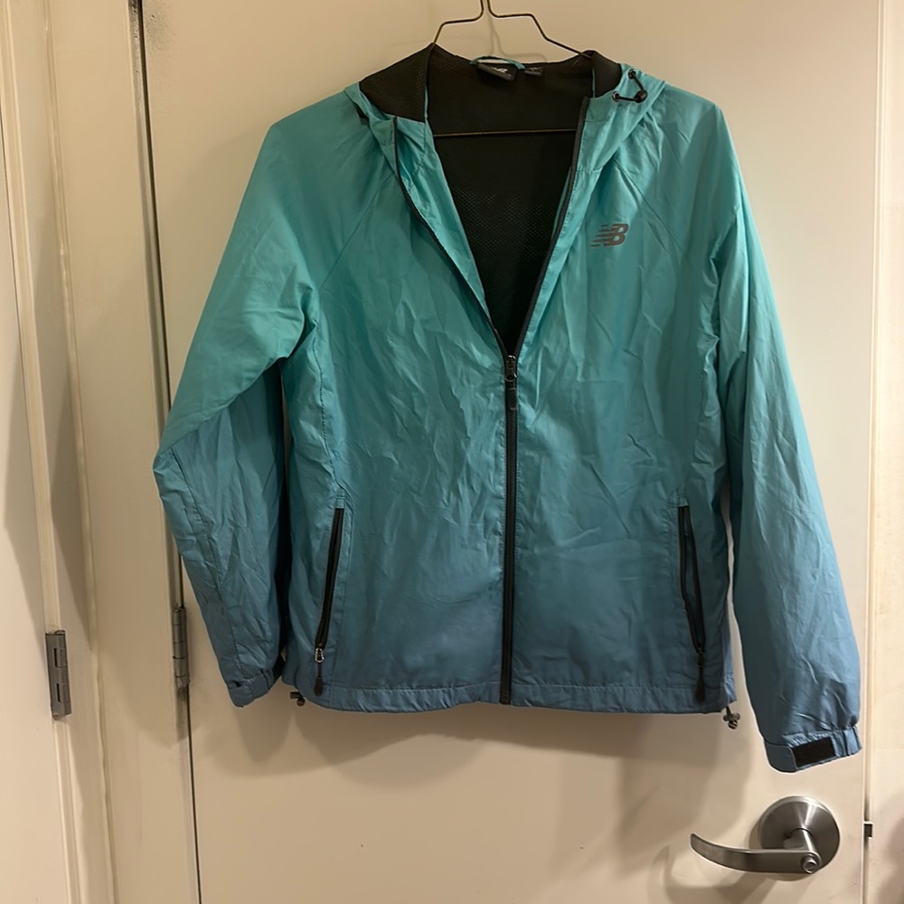 New Balance Ombré Blue Green Women’s Windbreaker L